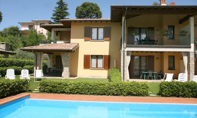 Moniga del Garda Apartment | Apartments "and Ciclamini" in Moniga del Garda