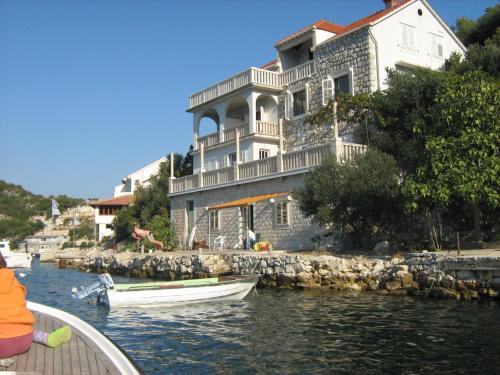 Zaklopatica Apartment | Apartments by the sea Zaklopatica, Lastovo - 8346