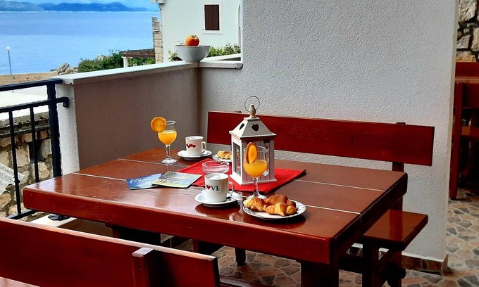Kozarica Apartment | Apartments Cumbelic - One Bedroom Apartment with Balcony and Sea View A1