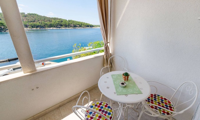 Povlja Apartment | Apartments Djurdjica (16181-A2) - Povlja - island Brac
