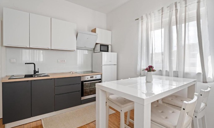 Podstrana Apartment | Apartments Dante
