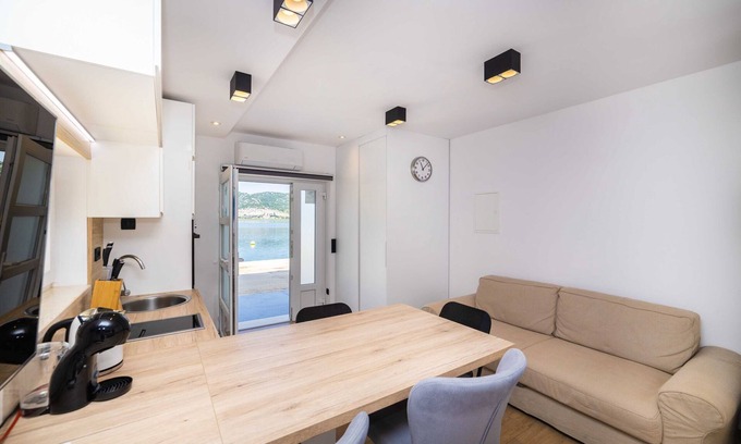 Ploce Apartment | Apartments Ema - Studio Apartment with Sea View