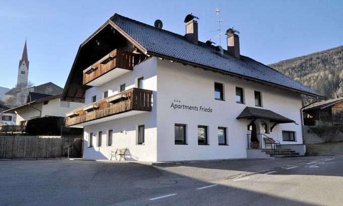 Valdaora di Sotto Apartment | Apartments Frieda