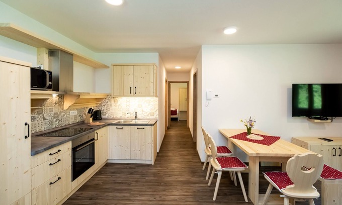 Ukanc Apartment | Apartments Goldhorn Kingdom - Two bedroom apartment with Balcony (C)