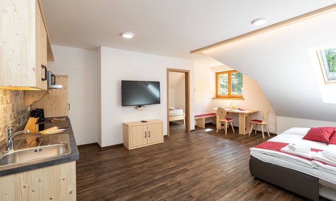 Ukanc Apartment | Apartments Goldhorn Kingdom - One Bedroom Apartment (E)