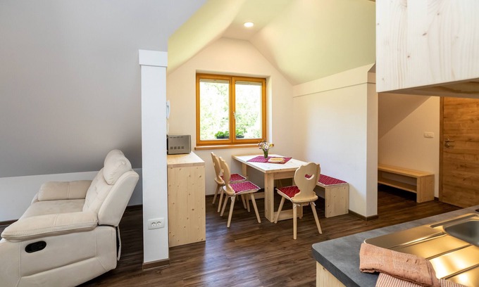 Ukanc Apartment | Apartments Goldhorn Kingdom - Two bedroom apartment with Balcony (F)