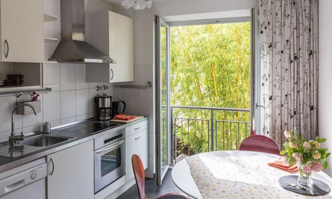 Stuhlinger Apartment | Apartments im Café Einstein