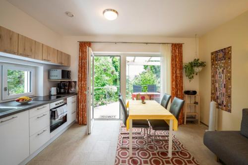 Andritz Apartment | Apartments im Garten - Haus Daniela