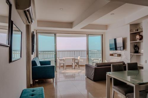 Bocagrande Apartment | Apartments In front of the Beach