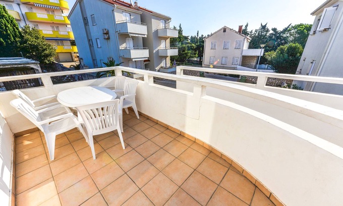 Novalja Apartment | Apartments INGA for up to 10 people near the beach