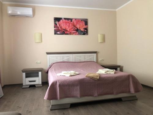 Molodizhne Apartment | Apartments IRIS