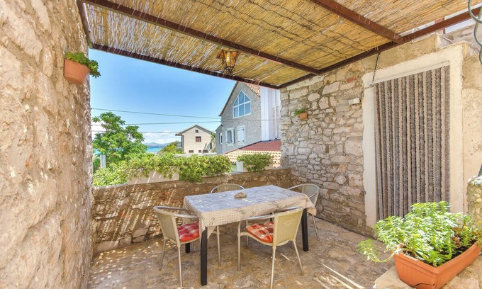 Prvic Sepurine Apartment | Apartments Islandbreeze (31381-A1) - Prvic Sepurine