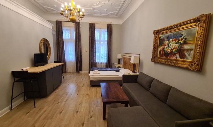 West Berlin Centre Apartment | Apartments-Maison Am Olivaer Platz