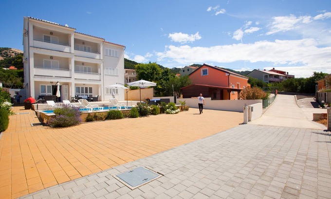 Banjol Apartment | Apartments Marija, (13234), Banjol, hr