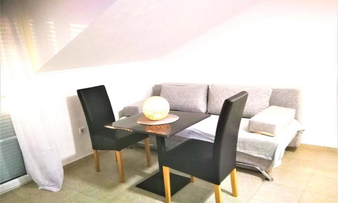 Gornji Karin Apartment | Apartments Milic - Studio Apartment with Sea View 4 - 2