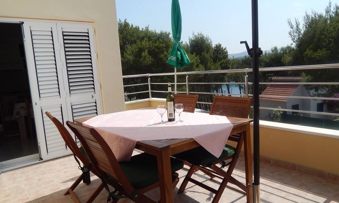 Cove Osibova (Milna) Apartment | Apartments Mimose