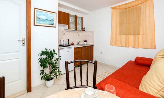 Gornji Kono Apartment | Apartments Nicol - One-Bedroom Apartment with Terrace
