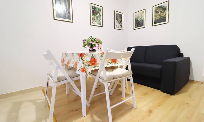 Polace Apartment | Apartments Nodilo - Standard One Bedroom Apartment with Balcony and Sea View (Apt 2)