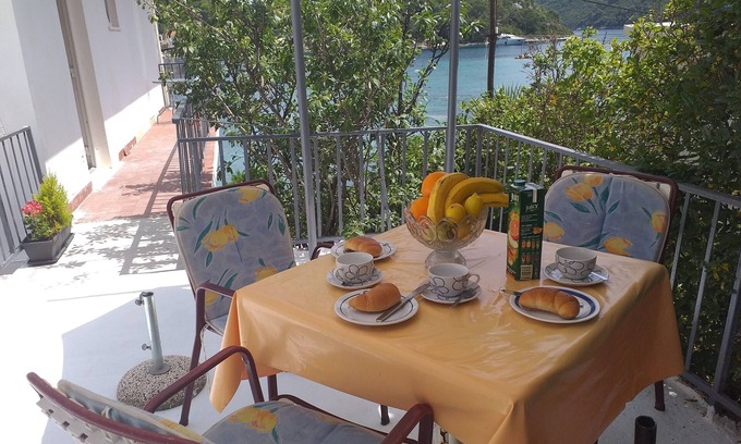 Okuklje Apartment | Apartments Paolo - One Bedroom Apartment with Terrace and Sea View - ATTRACTIVE