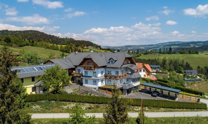 Koglhof Apartment | Apartments Perhofer - The family-friendly farm in Styria!
