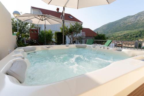Zvekovica House | Apartments Pina