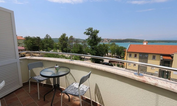 Soline Apartment | Apartments Sucic Iva i Tea (86111-A3) - Soline - island Krk