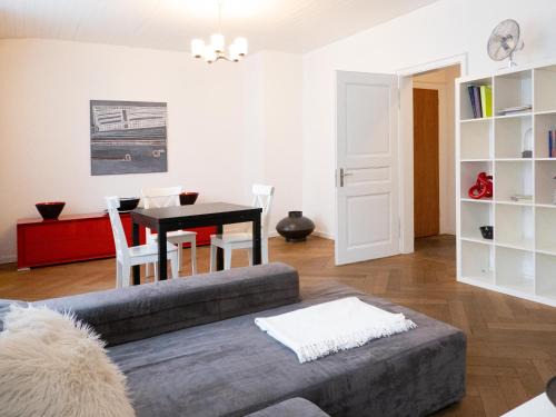 Iselin Apartment | Apartments Spalenring 10