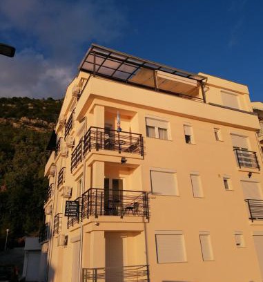 Elshani Apartment | Apartments st.Martinia