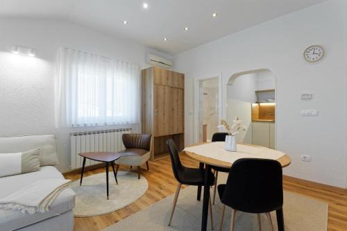 Vilanija Apartment | Apartments Sunliving by Rent Istria