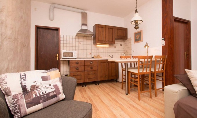 Cove Tri Zala (Zrnovo) Apartment | Apartments Sunny Town