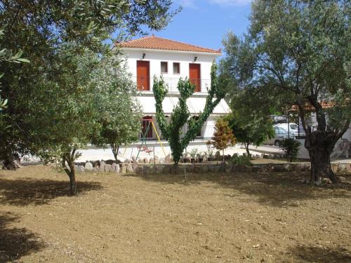 Loutropoli Thermis Apartment | Apartments Villa Myrto