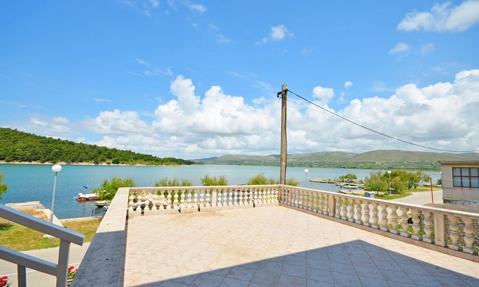 Jadrtovac Apartment | Apartments Vila Punta (10691-A4) - Jadrtovac