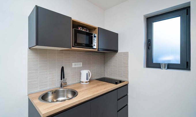 Mokosica Apartment | Apartments Villa Arcadia - Studio Apartment with Hot Tub