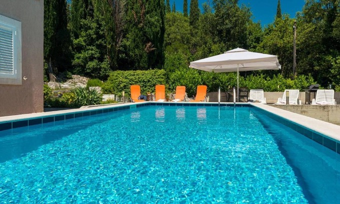Cilipi Apartment | Apartments Villa Harmonia - One-Bedroom Apartment with Patio and Shared Pool