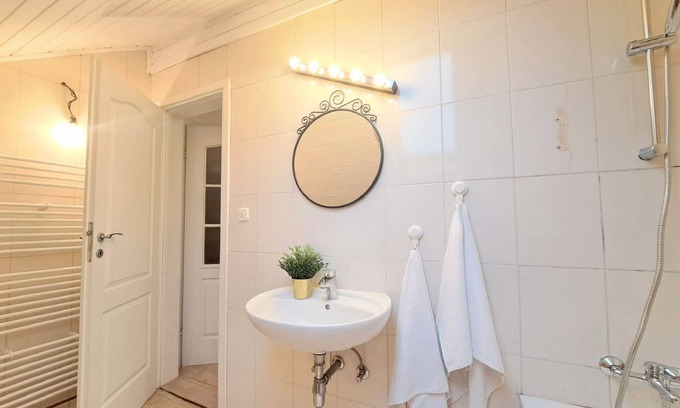 Dreznik Grad Apartment | Apartments Villa Mavi - Two Bedroom Apartment Second Floor