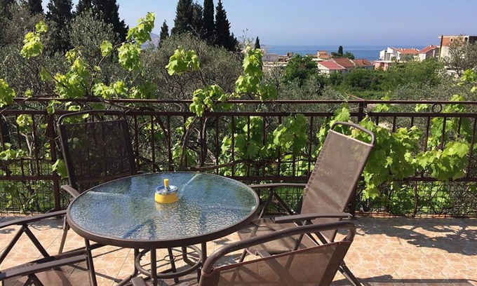 Bar Apartment | Apartments with a big terrace & swimming pool - 5 min to the beach