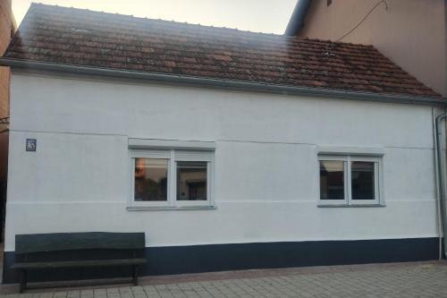 Otok Apartment | Apartments with parking space Otok, Slavonija - 24625