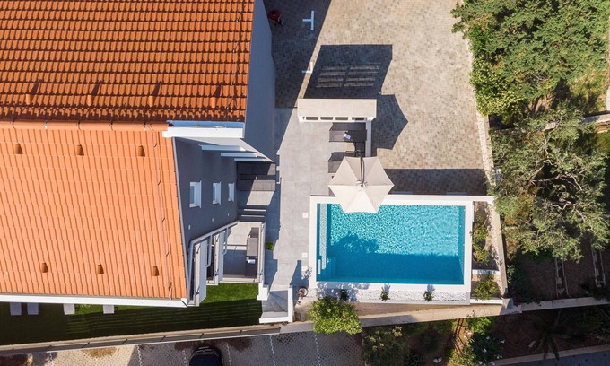 Novalja Apartment | Apartments with Pool and Balcony