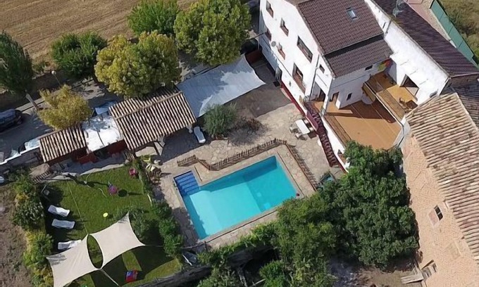 Graus Apartment | Apartments with pool in the pre-Pyrenees
