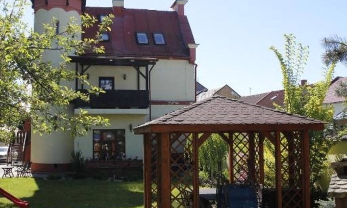 Poprad-Velka Apartment | Apartments Zámoček Staré časy : Superior Two-Bedroom Apartment with Balcony