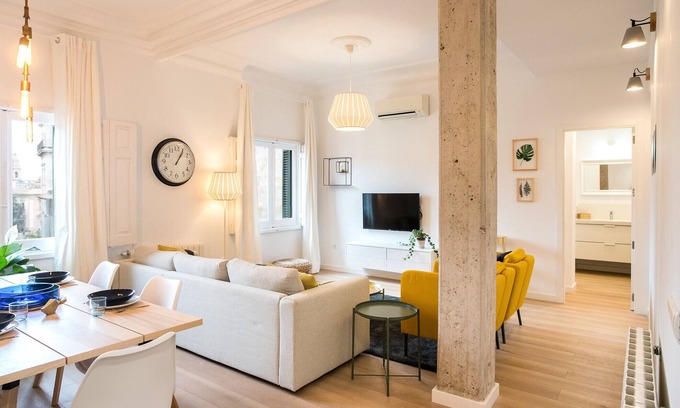 La Seu Apartment | ApartUP Palace House