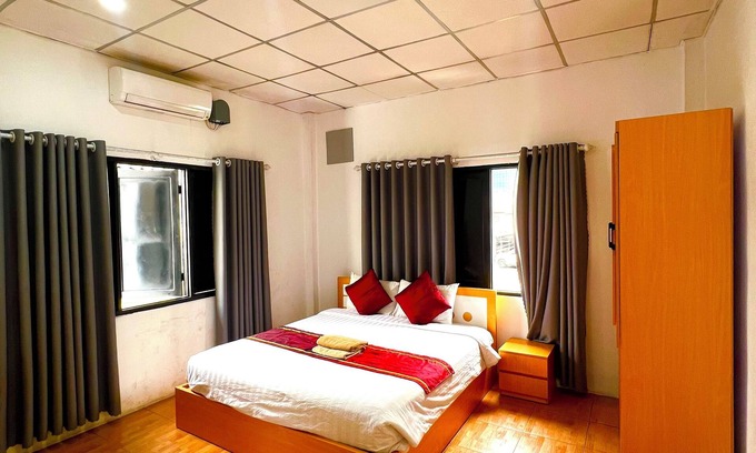 Vientiane Hotel | Apatuxay Vientiane Hotel & Apartment
