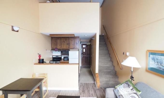 Okanagan-Similkameen Apartment | Apex Mountain Inn Suite 417-418 Condo