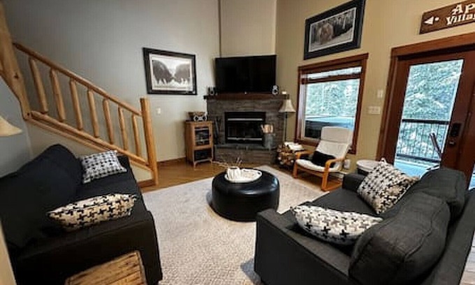 Okanagan-Similkameen House | Apex Mountain ~ Winterfell ~ The Best Indoor and Outdoor Experience