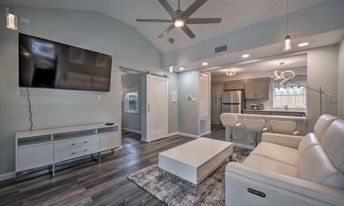 Plymouth House | Apopka Getaway w/Yard & Covered Patio