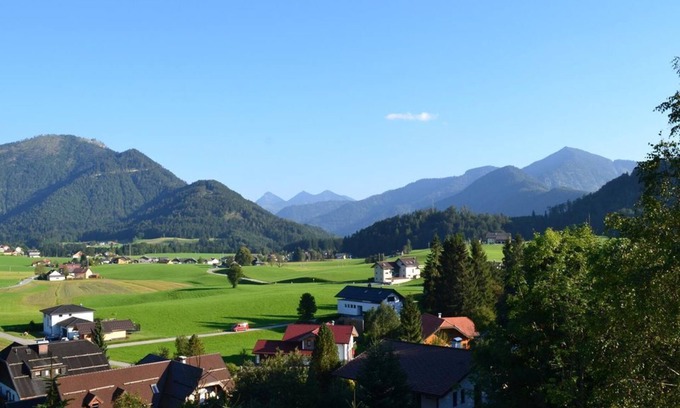 Faistenau Bed & Breakfast | App. 2 - Apartments Alpenblick