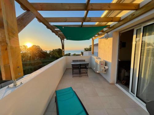 Bravone Apartment | App. 2 p design zen vue mer N182