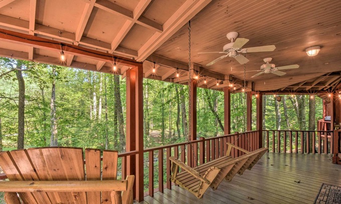 Jasper Cabin | Appalachian Retreat w/ Deck & Creek Access!