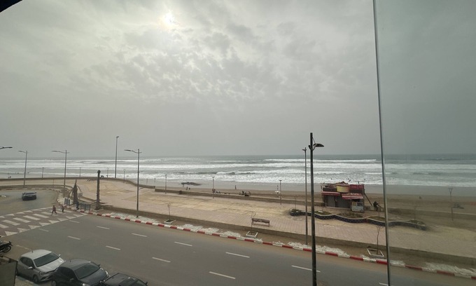 Rabat-Sale-Kenitra Apartment | Apparemment Front mer et Pied Dans Leau