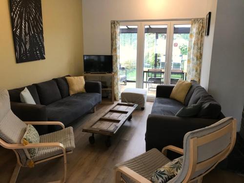 Namur Apartment | Appart 8 pers 10' à pied du centre:Le Savoie Namur